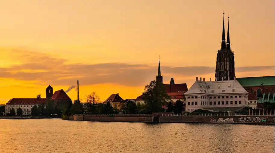 Planujesz wyjazd do Wrocławia? Odwiedź Ostrów Tumski! Zwiedzaj Polskę razem z Best Plan Travel!