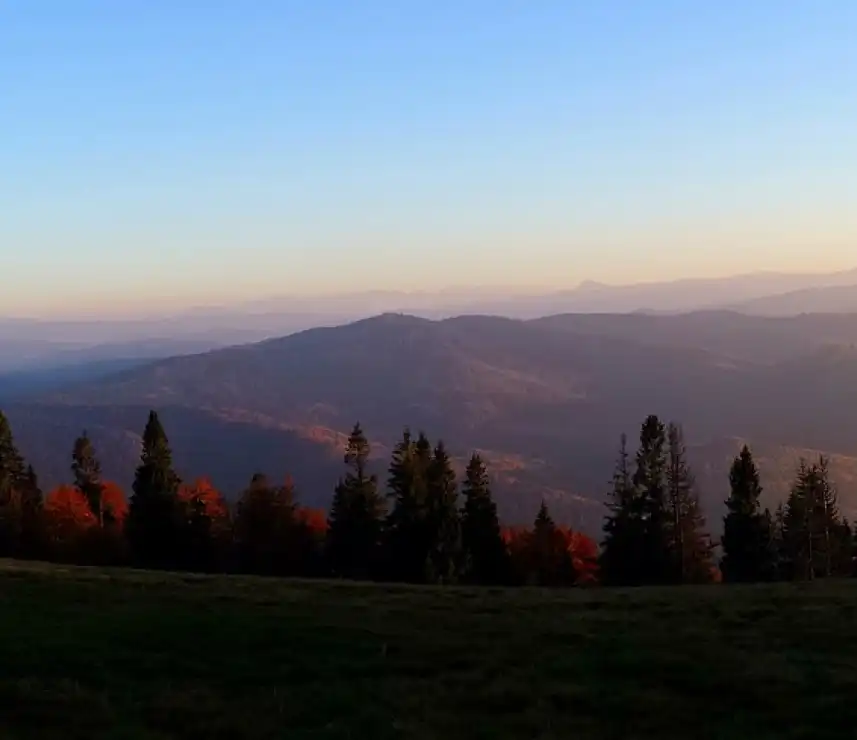 Odkrywaj niepowtarzalne atrakcje w Tatrach jesienią! Zwiedzaj z Best Plan Travel!