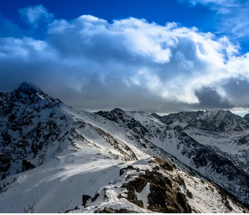 Odkrywaj niepowtarzalne atrakcje w Tatrach zimą! Zwiedzaj z Best Plan Travel!