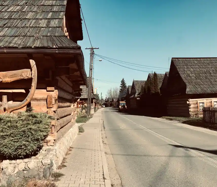 Chochołów - zabytkowa wieś. Jakie atrakcje turystyczne i ciekawe miejsca warto zobaczyć w Tatrach? | Best Plan Travel