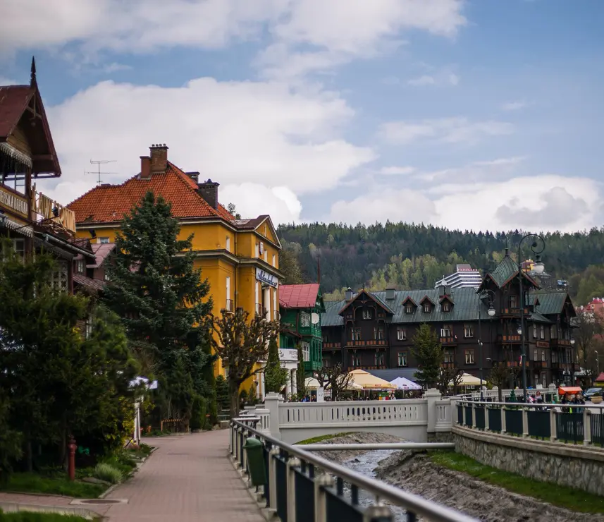 Odkrywaj Krynicę-Zdrój! Zwiedzaj najciekawsze atrakcje turystyczne w naszym kraju z Best Plan Travel!